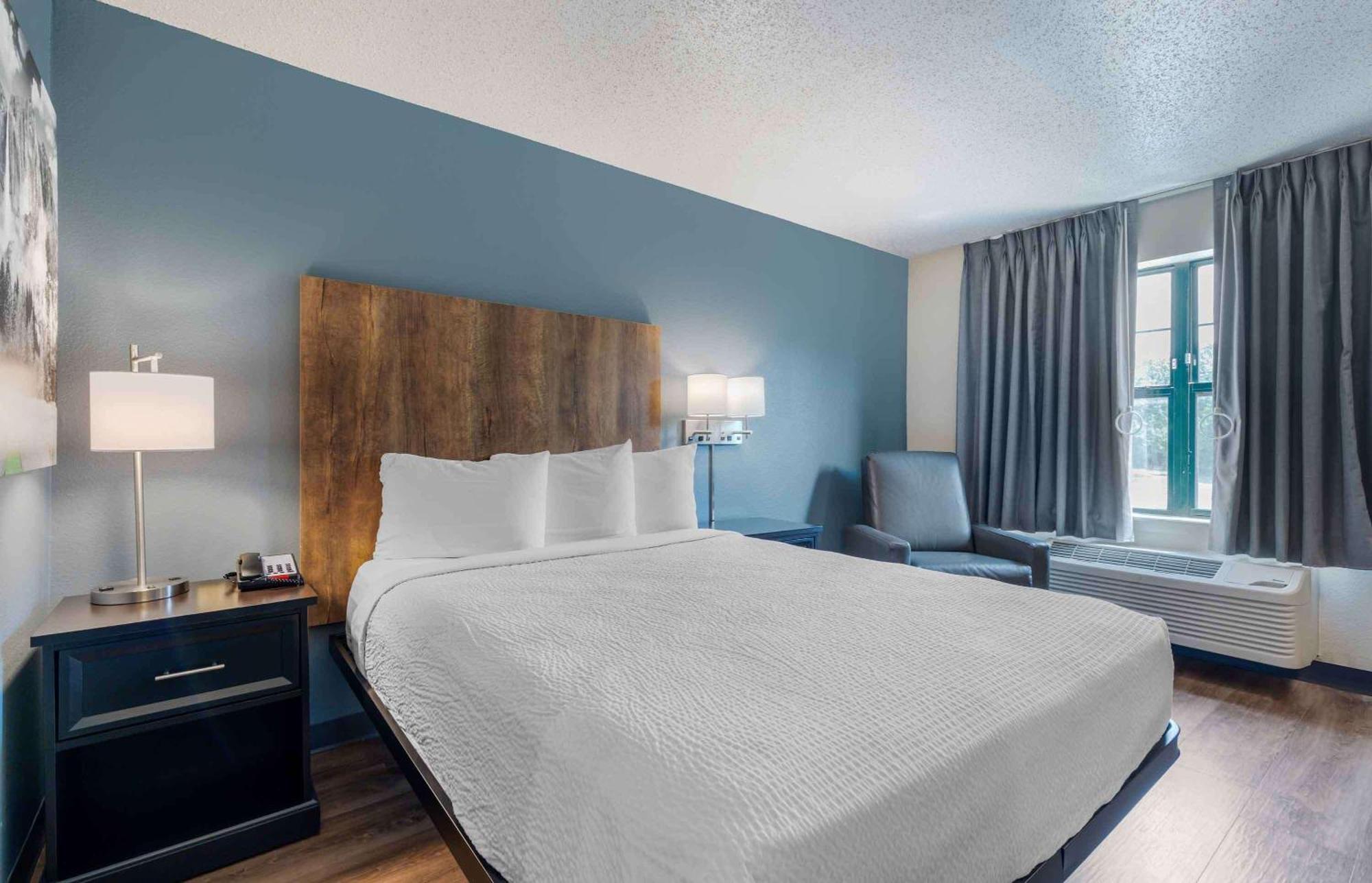 Extended Stay America Select Suites - Charlotte - Tyvola Rd מראה חיצוני תמונה