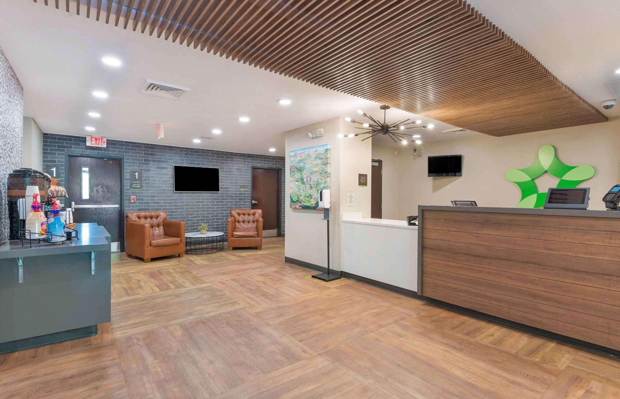 Extended Stay America Select Suites - Charlotte - Tyvola Rd מראה חיצוני תמונה